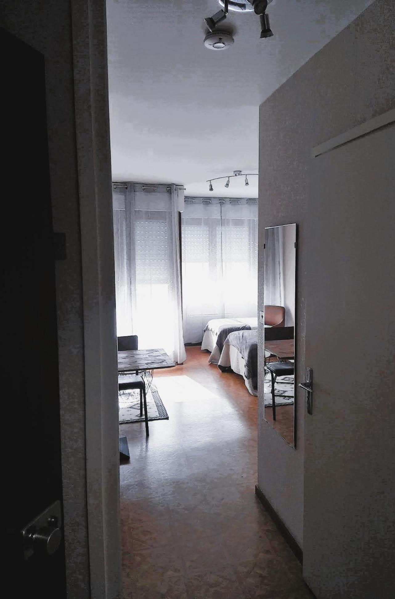 Paisible Studio Avec Agreable Loggia 2 Mn Du Centre Apartment อิกซ์เลส์แบ็งส์ ภายนอก รูปภาพ